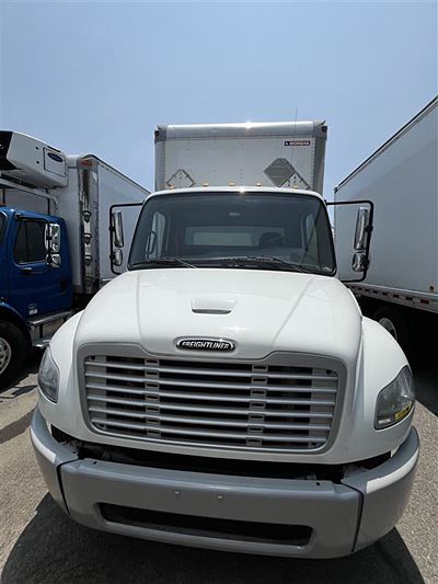 2019 Freightliner M2 106
