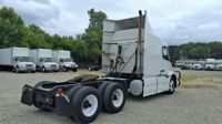 2020 Volvo VNR64T-640