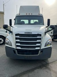 2018 Freightliner NEW CASCADIA PX12664