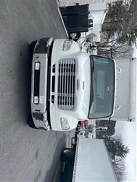 2018 Freightliner M2 106