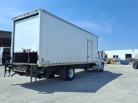2018 Freightliner M2 106