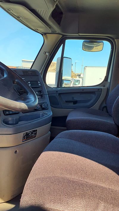 2018 Freightliner CASCADIA 125