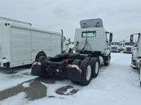 2019 Volvo VNL64T-300