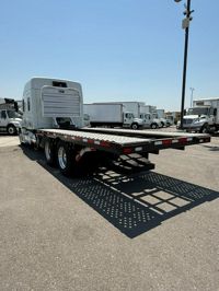 2020 Freightliner NEW CASCADIA 126
