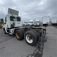 2018 Freightliner CASCADIA 125