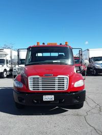 2018 Freightliner M2 106