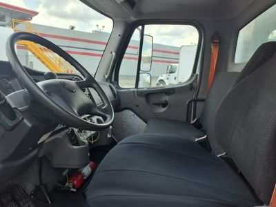 2020 Freightliner M2 106