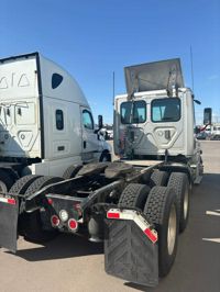 2017 Freightliner CASCADIA 125