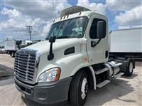 2015 Freightliner CASCADIA 113