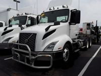 2020 Volvo VNL64T-300