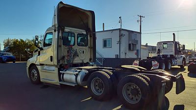 2020 Freightliner NEW CASCADIA PX12664