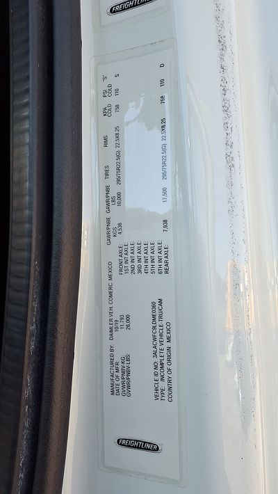 2020 Freightliner M2 106