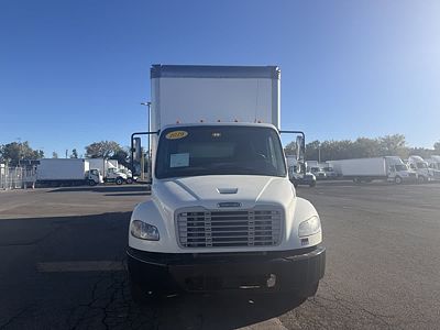 2019 Freightliner M2 106