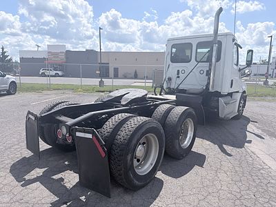 2019 Freightliner NEW CASCADIA PX12664