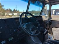 2017 Freightliner MT55