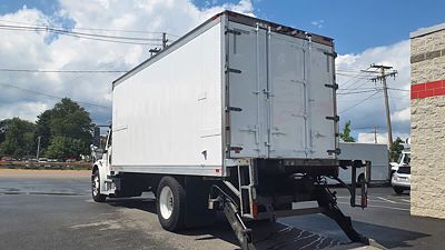 2019 Freightliner M2 106
