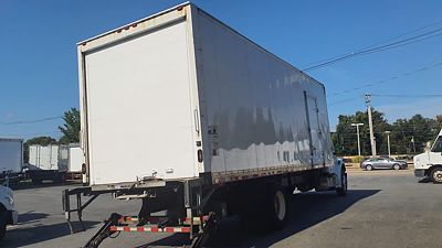 2019 Freightliner M2 106
