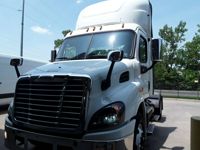 2017 Freightliner CASCADIA 113