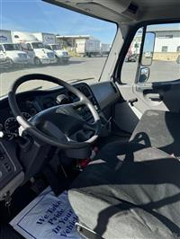 2016 Freightliner M2 106