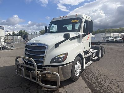 2019 Freightliner NEW CASCADIA PX12664