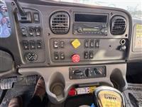 2015 Freightliner 108SD