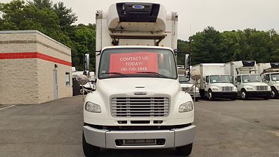 2018 Freightliner M2 106