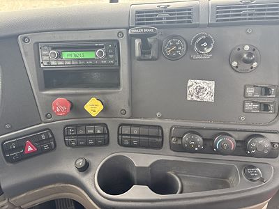 2020 Freightliner CASCADIA 125