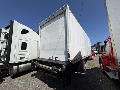 2017 Freightliner M2 106