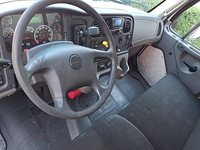 2018 Freightliner M2 106