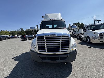 2019 Freightliner CASCADIA 125