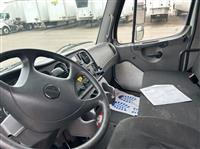 2018 Freightliner M2 106