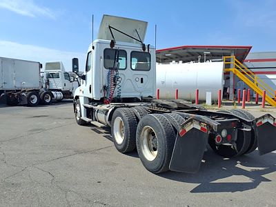 2019 Freightliner CASCADIA 125