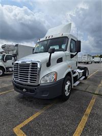 2015 Freightliner CASCADIA 113