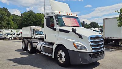 2018 Freightliner NEW CASCADIA PX12664