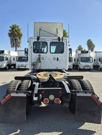 2018 Freightliner CASCADIA 125