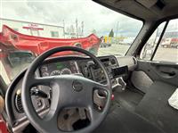 2018 Freightliner M2 106