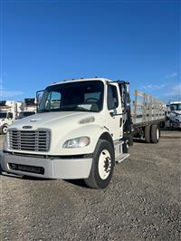 2012 Freightliner M2 106