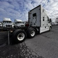 2020 Freightliner CASCADIA 125