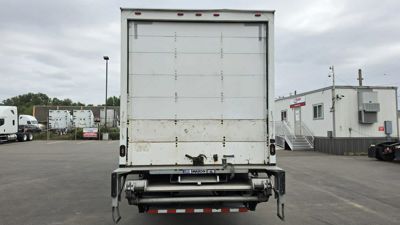 2019 Freightliner M2 106