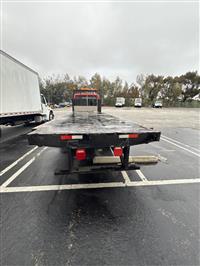 2018 Freightliner M2 106