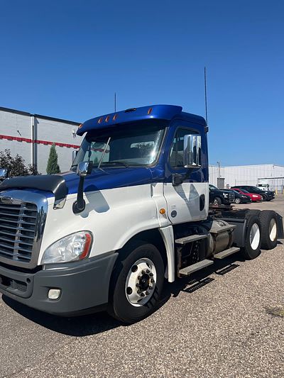 2019 Freightliner CASCADIA 125