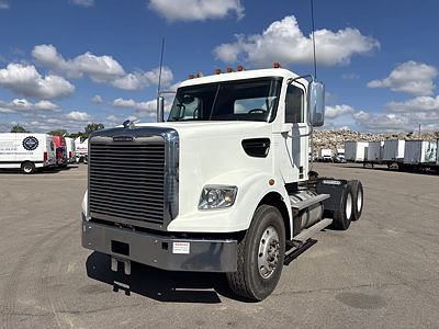 2020 Freightliner 122SD