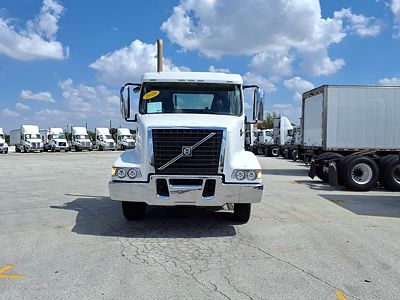 2020 Volvo VHD64BT300