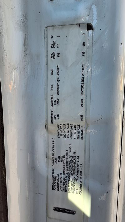 2019 Freightliner NEW CASCADIA 126