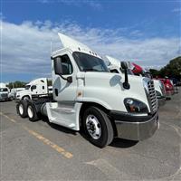 2016 Freightliner CASCADIA 125