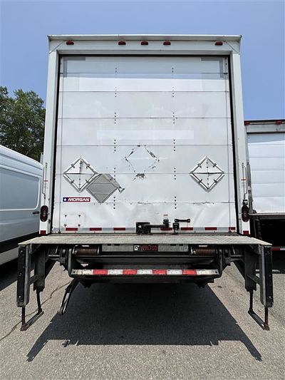 2019 Freightliner M2 106