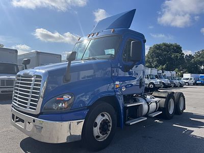 2019 Freightliner CASCADIA 125