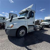 2019 Freightliner NEW CASCADIA 126