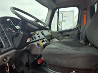 2020 Freightliner M2 106