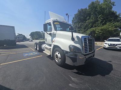 2020 Freightliner CASCADIA 125